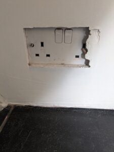 finished plasterwork july 24 (4)